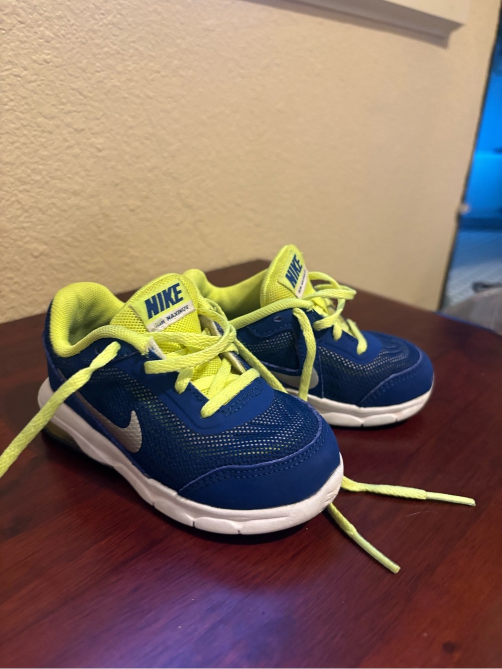 Nike Kids Blue and Neon Yellow Lace-Up Sneakers